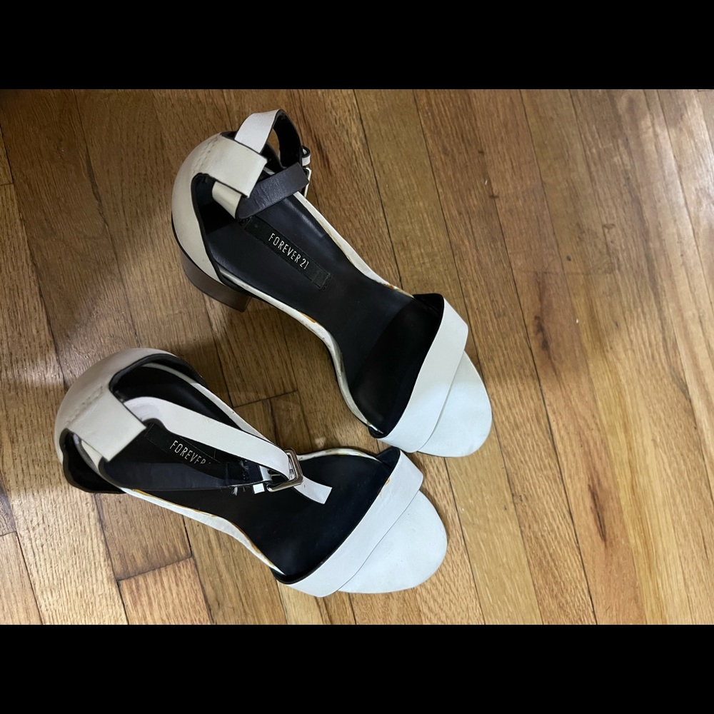 Sandals 👡 - Picture 8 of 8